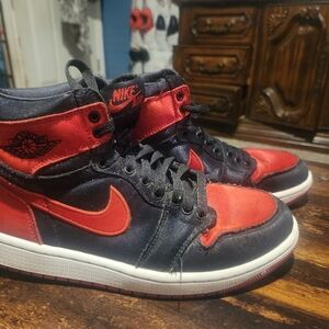 Nike Air Men's Black and Red Sneakers